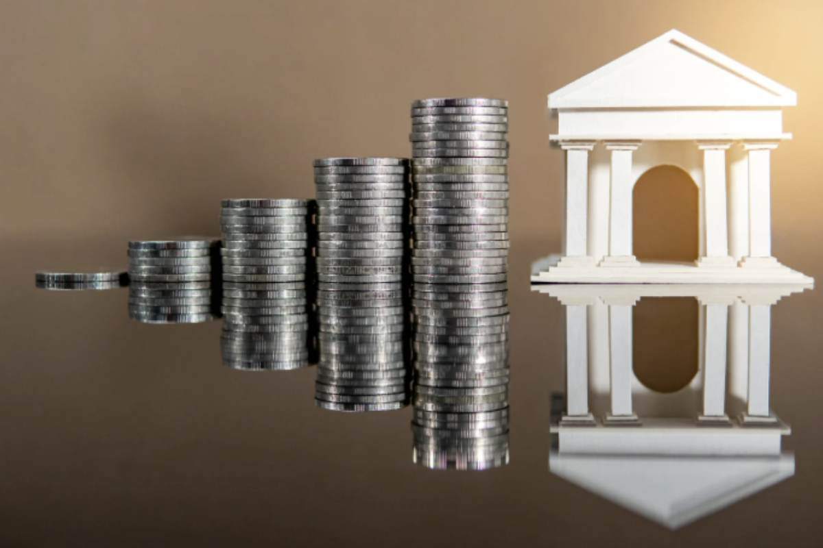 L’Unione europea ha infatti adottato una nuova regolamentazione che impone alle banche un obbligo diretto di rimborso ai clienti vittime di frodi,