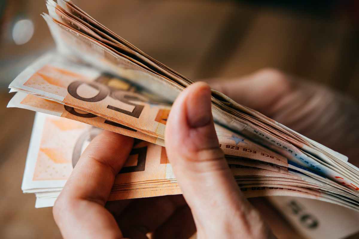 Bonus da 3.600 euro all’anno, se hai questi requisiti richiedilo subito